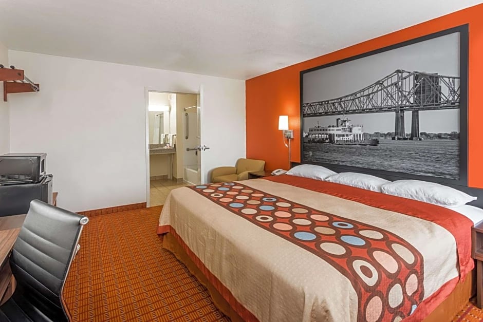 Super 8 by Wyndham Baton Rouge/I-10