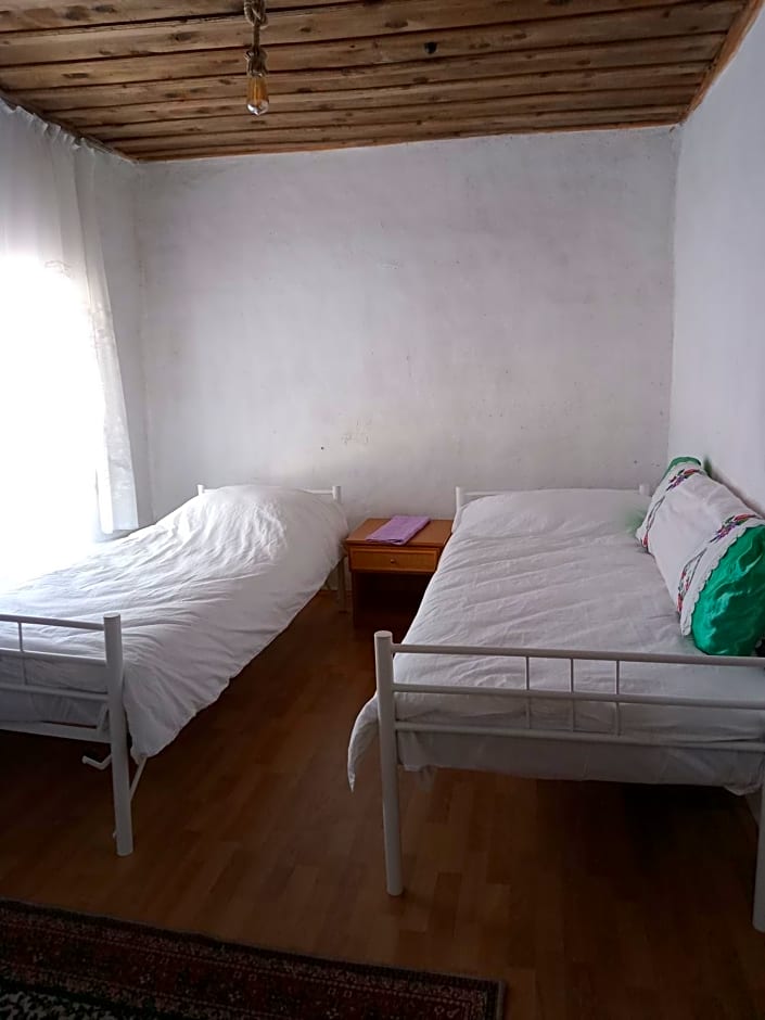 Koca Kapı Konaklama