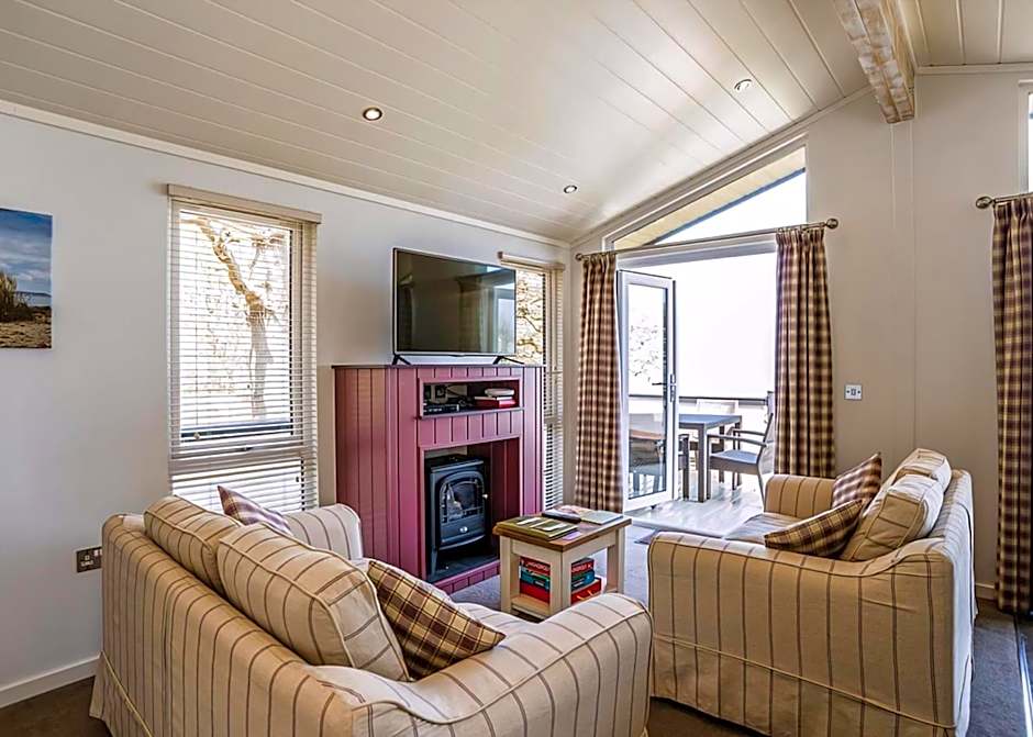 Woodside Coastal Retreat