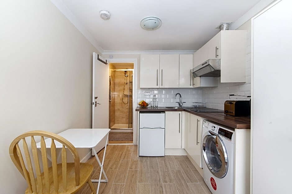 TH Serviced Apartment London