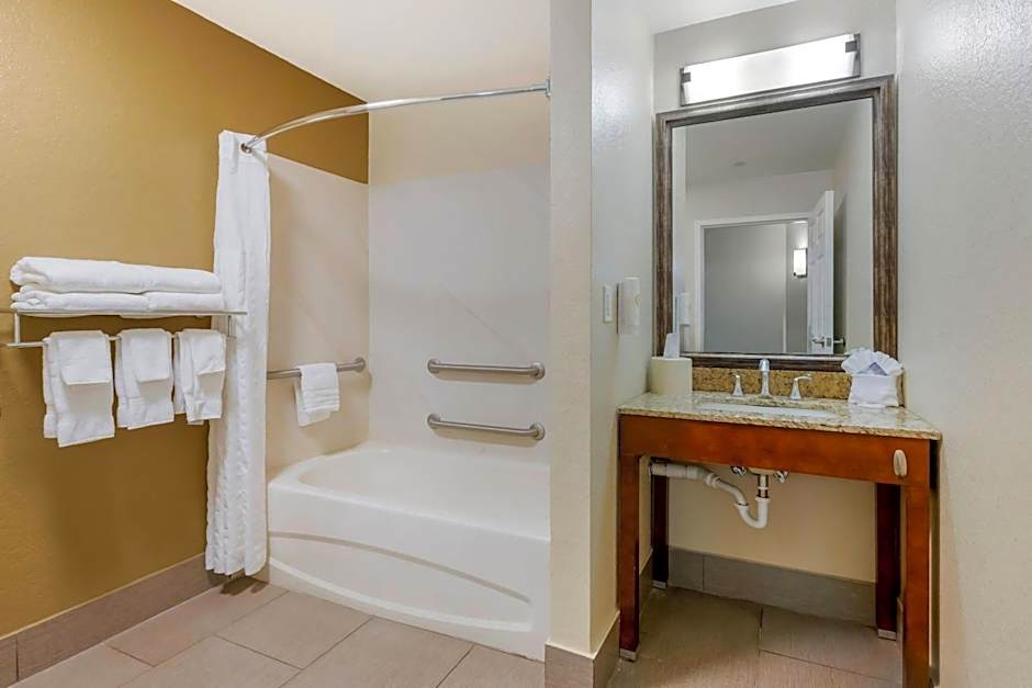 Comfort Suites Lady Lake - The Villages
