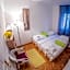 Central 4 Bedroom 154m2 Apartment with terrace