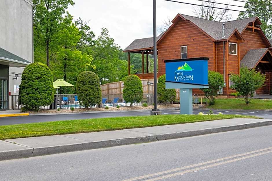 Twin Mountain Inn & Suites