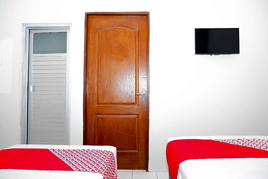 OYO 422 Achterhuis Residence