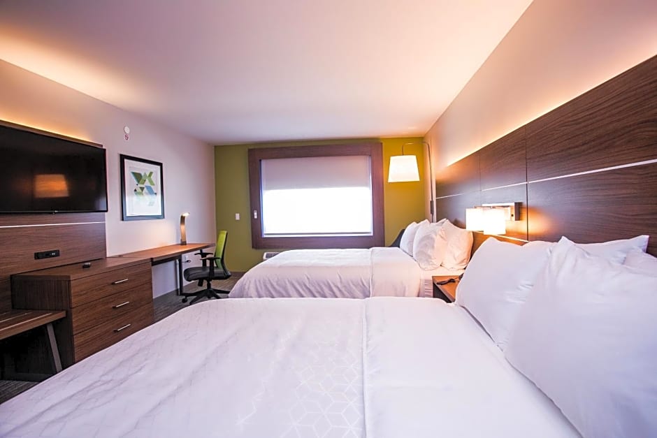 Holiday Inn Express and Suites Rehoboth Beach