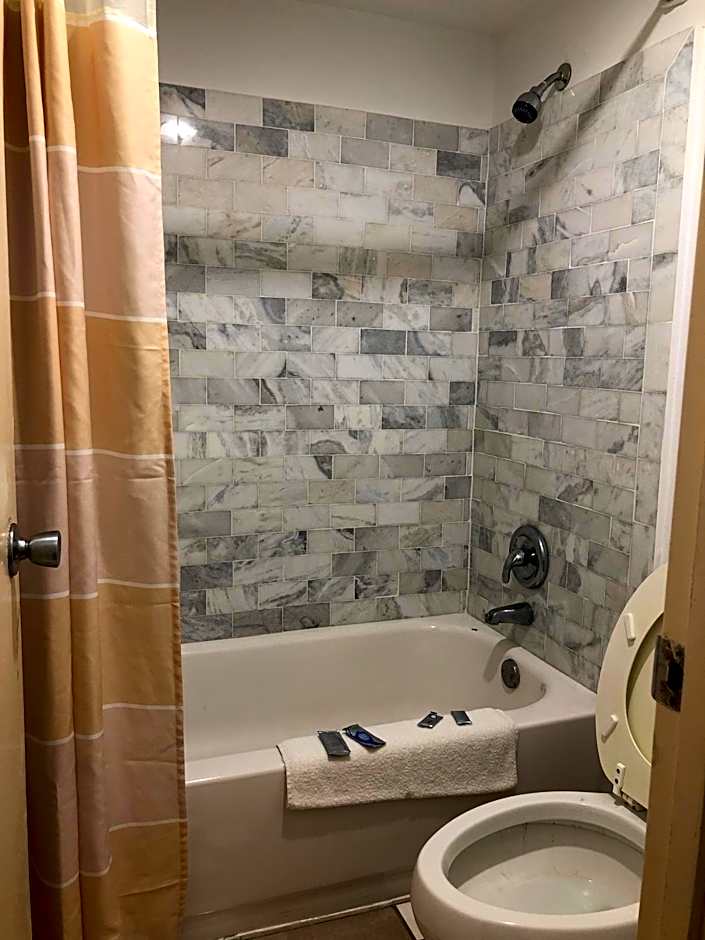 Americas Best Inn - Savannah I-95