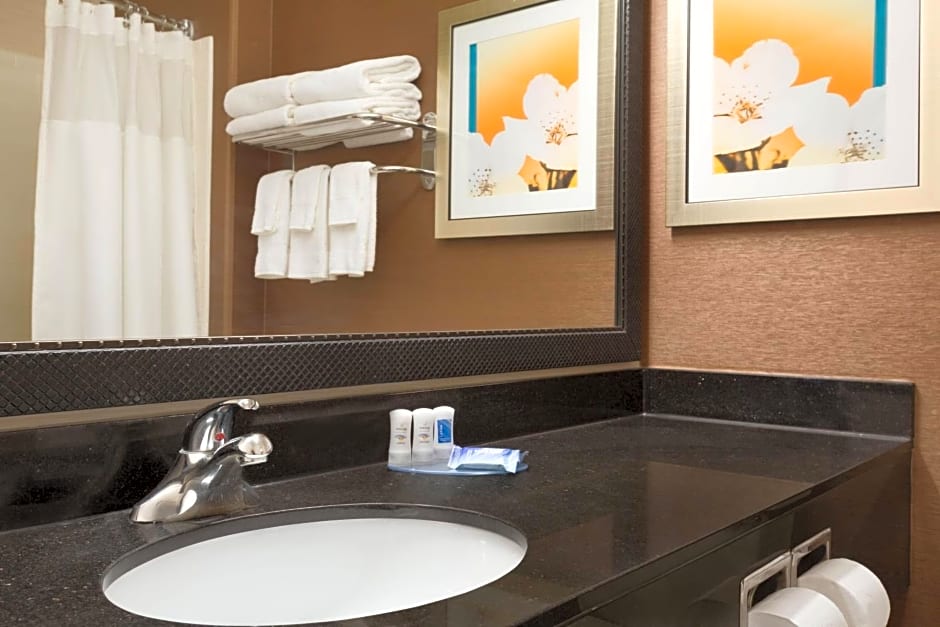 Fairfield Inn & Suites Bismarck South