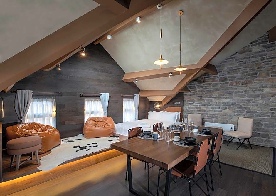 Trueman Court Luxury Serviced Apartments