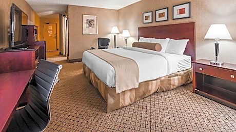 Suite - 1 King Bed, Nonsmoking, Whirlpool