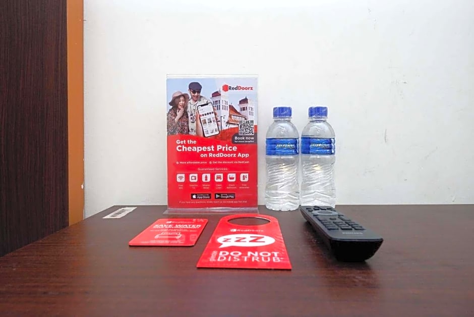 RedDoorz Syariah @ Namira Hotel