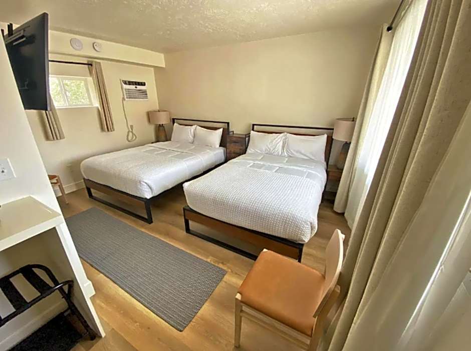 89 & Nine Motel