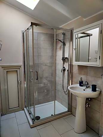 Large Double or Twin Room