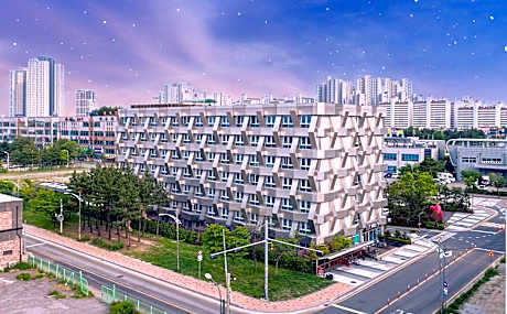Chungchoho Best Hotel