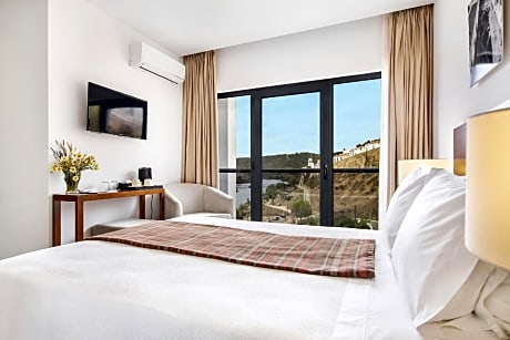 Double or Twin Room with River View