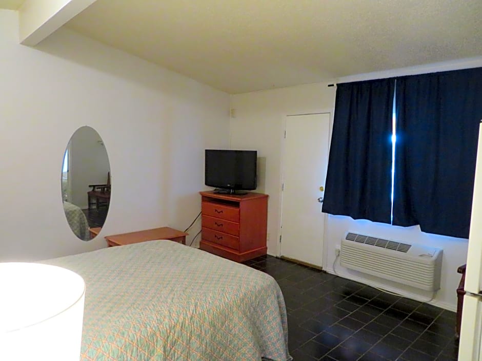 Carquinez Inn