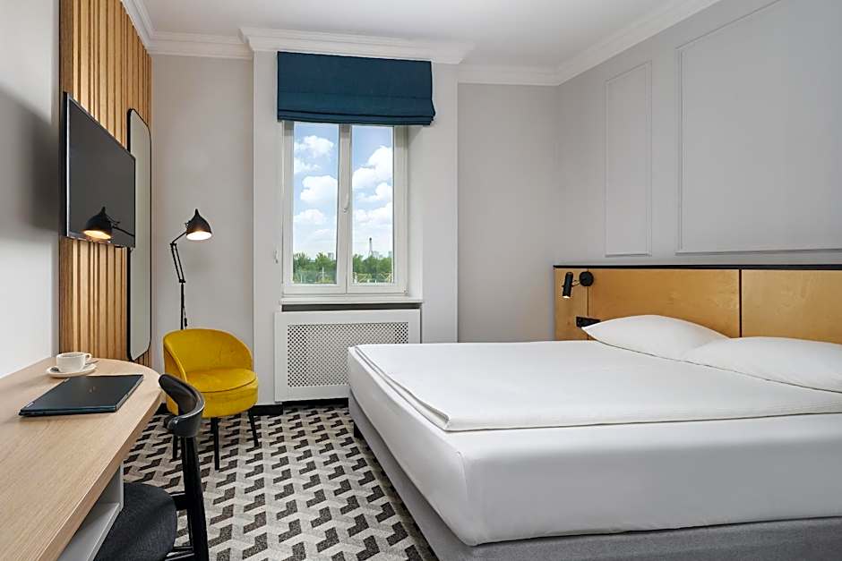 Tulip Hotels & Residences Warsaw Targowa