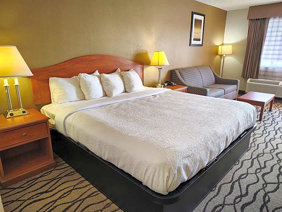 The Riverstone Hotel