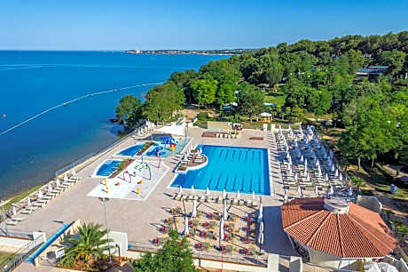 Mobilhome Victoria Camping Lanterna