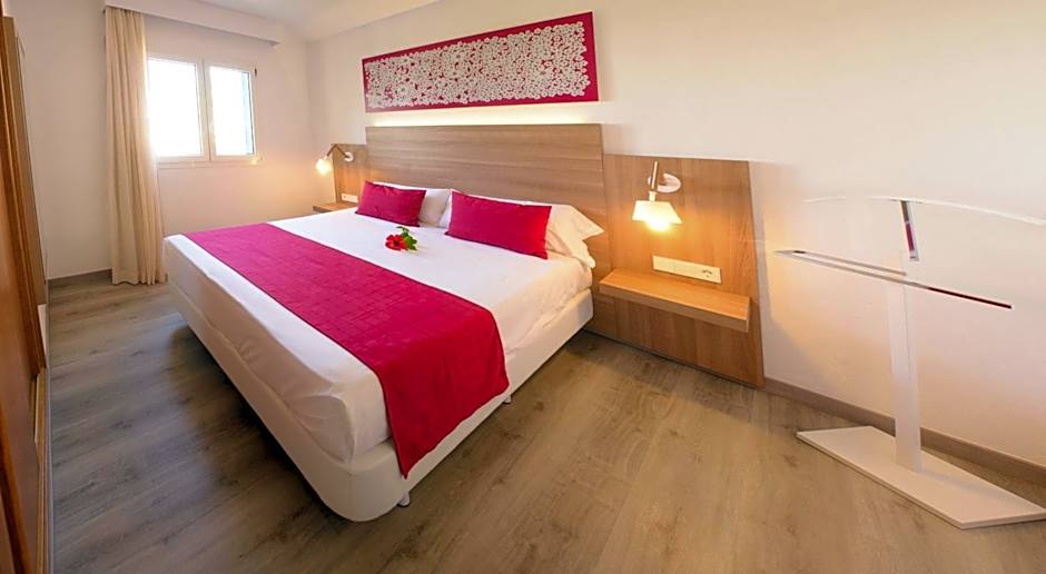 Photo 1 of 5 of Junior Suite