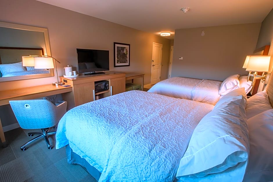 Hampton Inn by Hilton Amesbury, MA