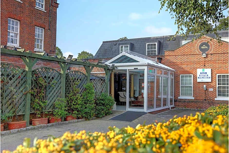 Baylis House Hotel
