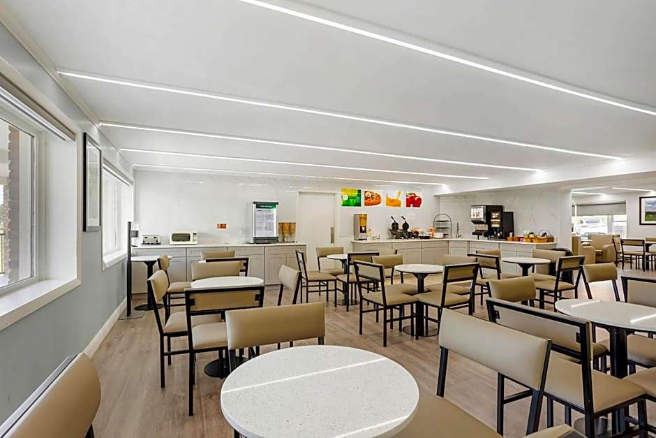 Quality Inn Smoketown - Lancaster Area