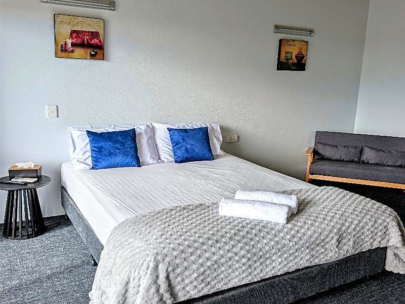 Camelot Motel