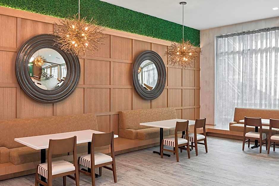 SpringHill Suites by Marriott Greenville Downtown