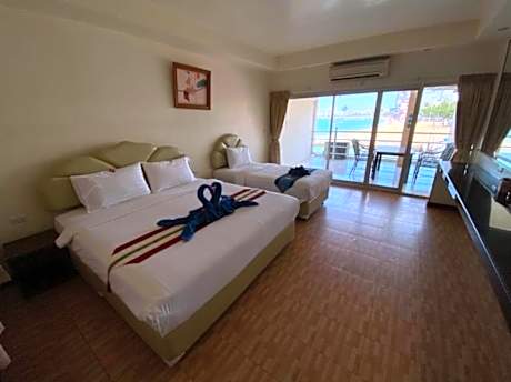 Deluxe Double Room with Balcony and Sea View