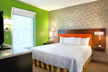 1King Hearing Accessible Suite Nonsmoking