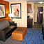 Holiday Inn Express Hotel & Suites St. Louis - NE Lambert Field