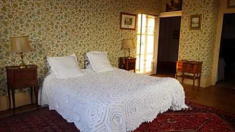 Double or Twin Room with Private Bathroom