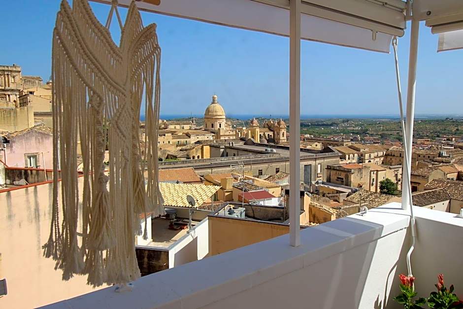 Noto Da QuassÃ¹ Relax B&B