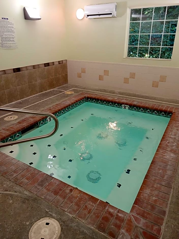 Red Lion Inn & Suites Port Orchard