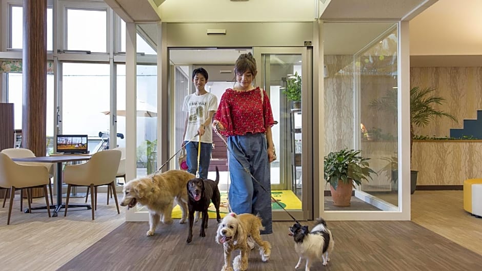 Izu-Kogen Wan Wan Paradise Condominium