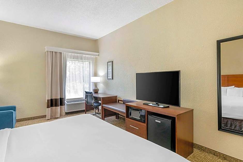 Comfort Inn & Suites La Grange