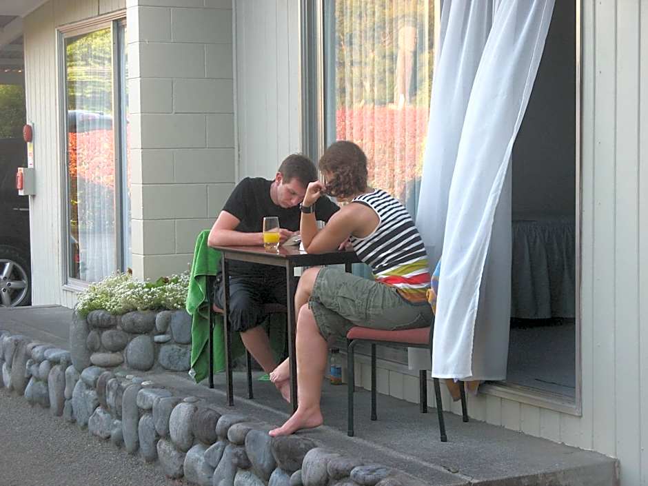 Tongariro River Motel