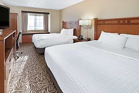 Deluxe Queen Room with Two Queen Beds