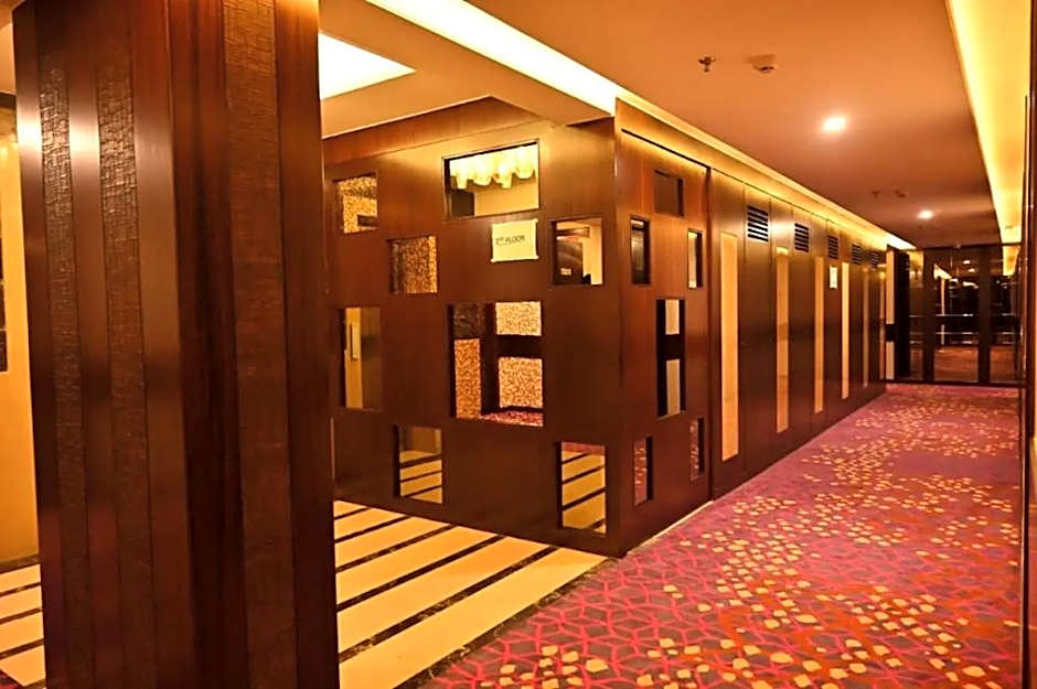 Pristine Hotel