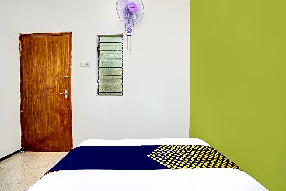 SPOT ON 91716 Kost Yy Syariah