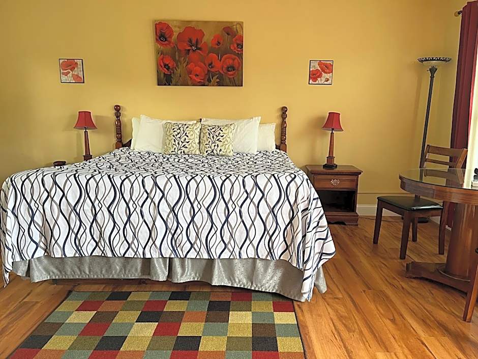 Vinehurst Inn & Suites
