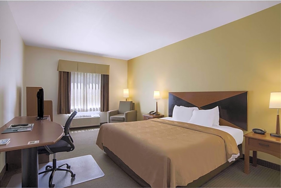 Quality Inn & Suites Chambersburg