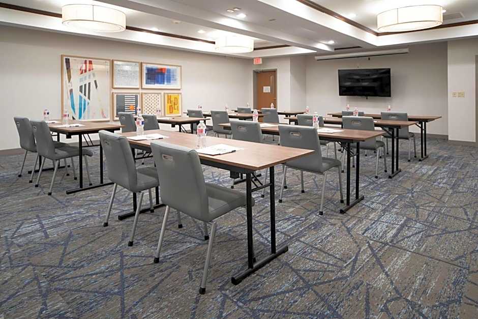 Holiday Inn Express Suites Little Rock West By IHG