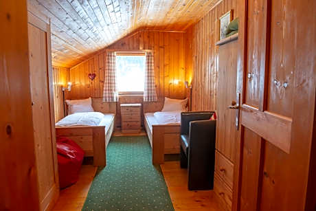 Apartment (6 Adults) - Annex