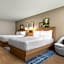 The Inelle, Oakhurst Yosemite, a Tribute Portfolio Hotel