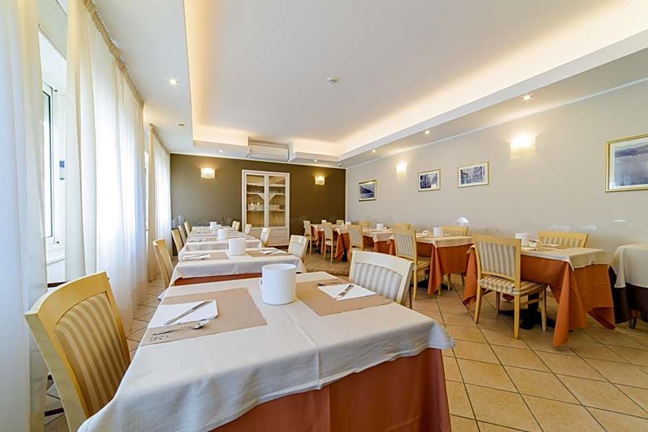 Hotel Tirreno