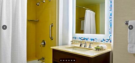 Traditional, Guest room, 1 King, Courtyard view