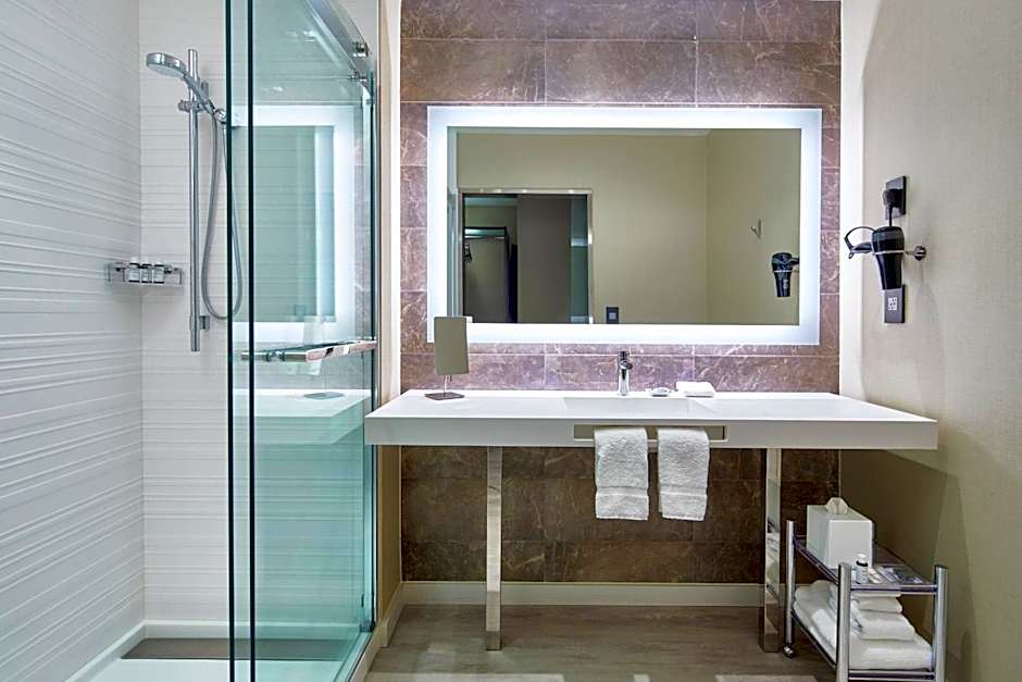 AC Hotel by Marriott Greenville