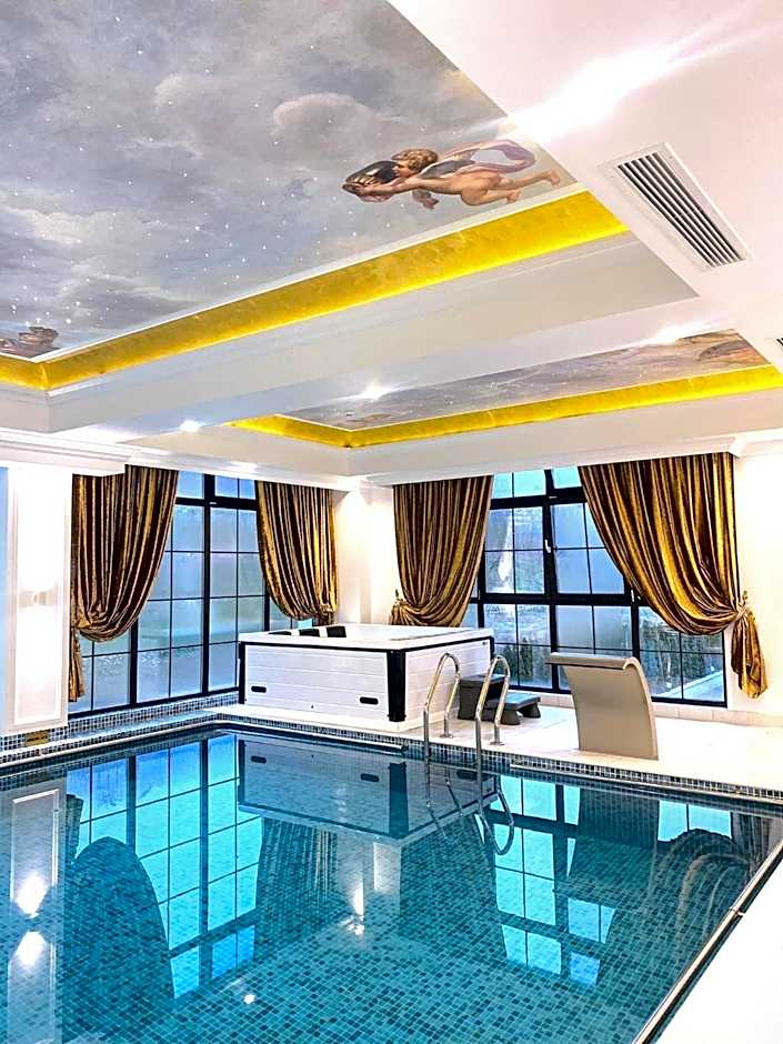 Hotel NOBLESSE Boutique&Spa