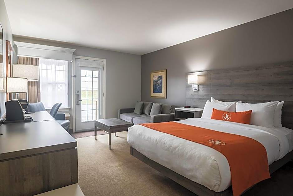 Amsterdam Inn & Suites, an Ascend Collection Hotel